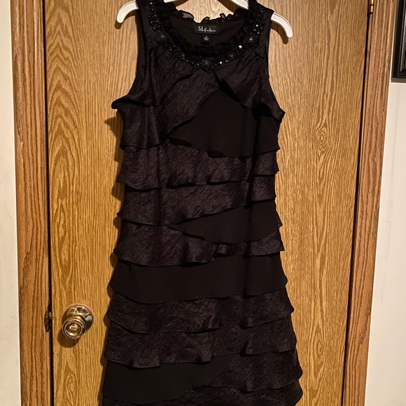 Black dress, size 8, brand S.L. Fashion. - Picture 3 of 5
